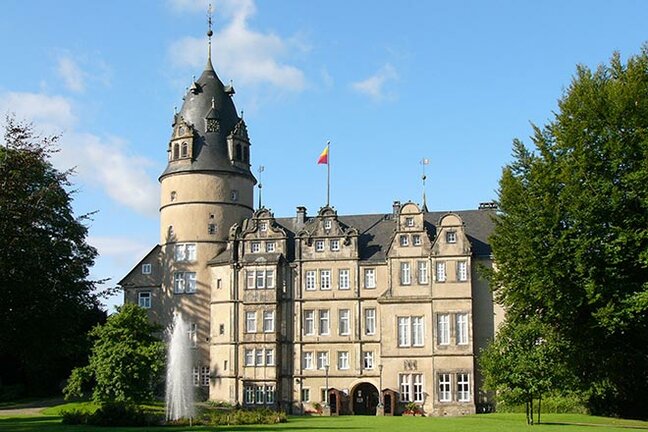 2. Schloss Detmold, 1548-53