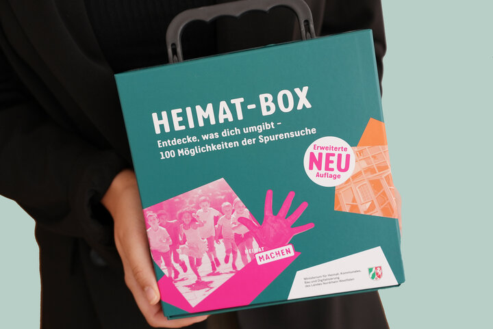Die neue Heimat-Box des MHKBD ist da und kann ab sofort bestellt werden. (Foto: MHKBD 2023)
